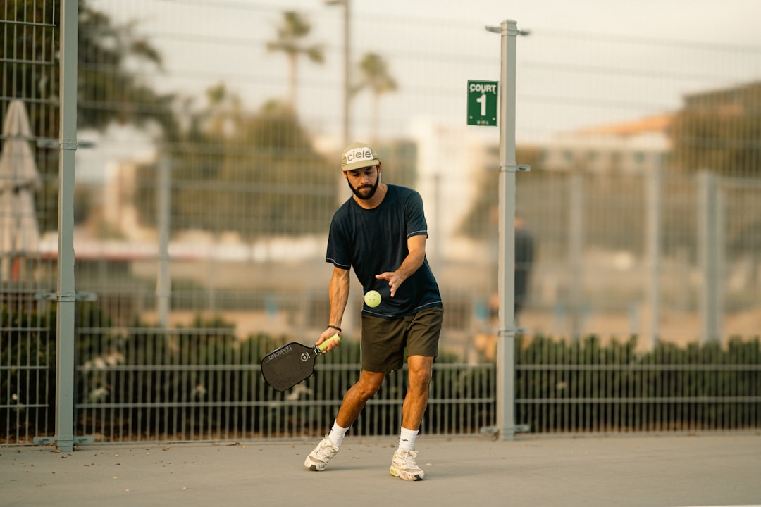 How to Serve in Pickleball: Rules, Techniques & Tips for Beginners (2025)